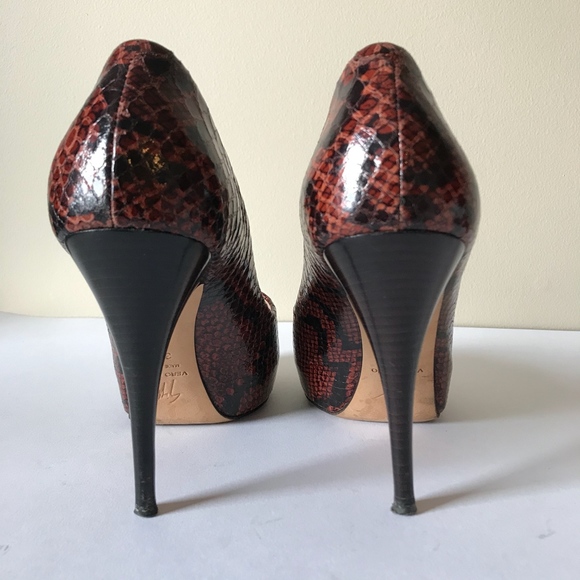 🛍PRICE⬇️ EUC Giuseppe Zanotti Pumps - Picture 7 of 8